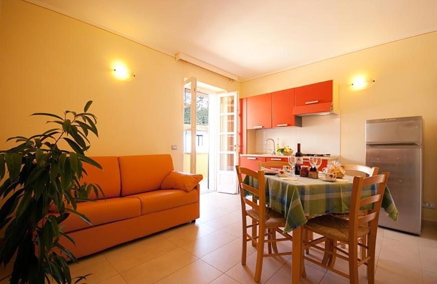 Appartamenti - Villa Mare Pomonte Exterior foto